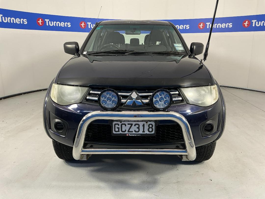 Photo '2' of Mitsubishi Triton Photo '2' of Mitsubishi Triton