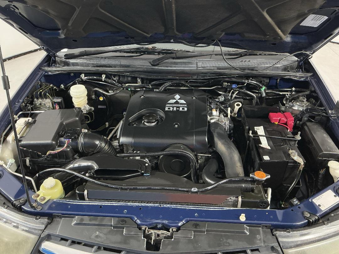 Photo '13' of Mitsubishi Triton Photo '13' of Mitsubishi Triton