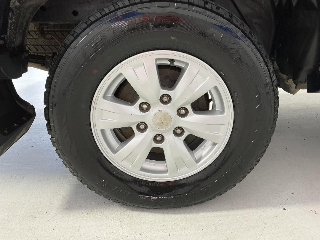 Photo '12' of Mitsubishi Triton Photo '12' of Mitsubishi Triton