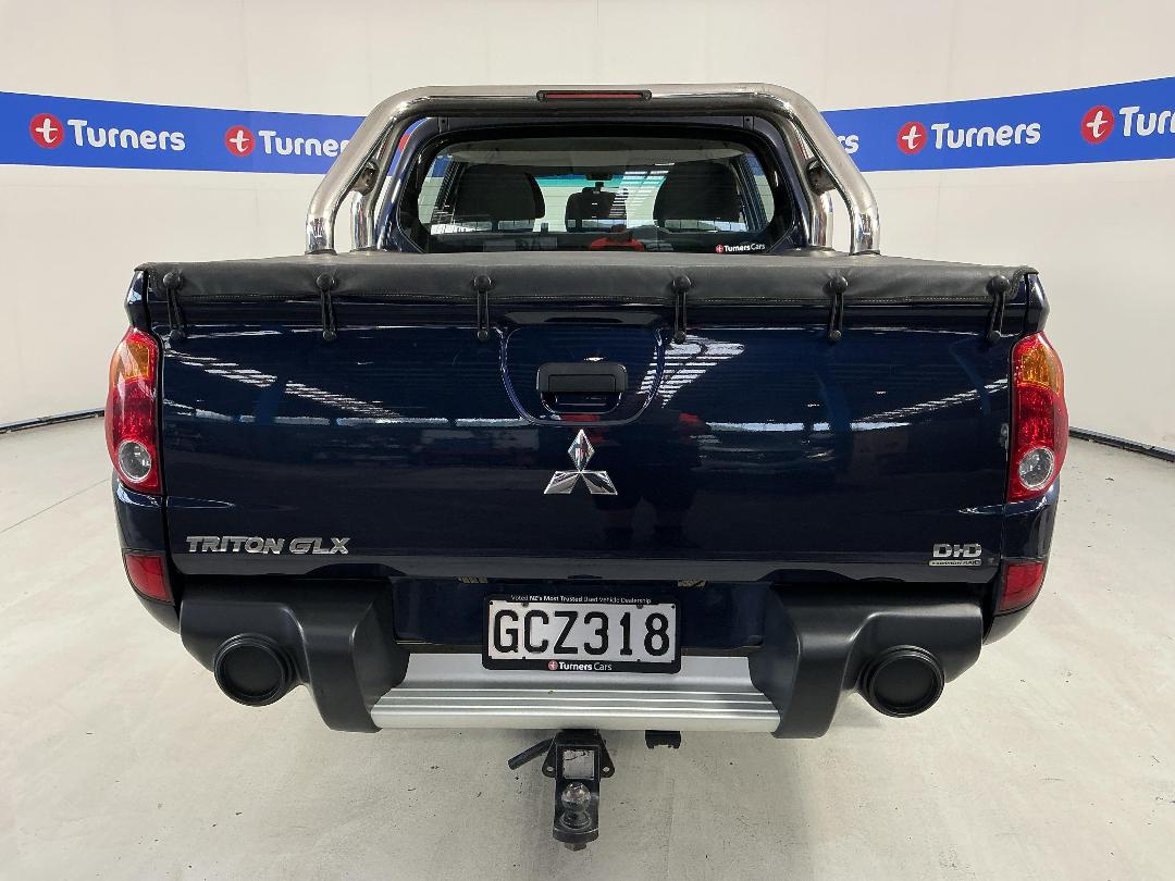 Photo '6' of Mitsubishi Triton Photo '6' of Mitsubishi Triton