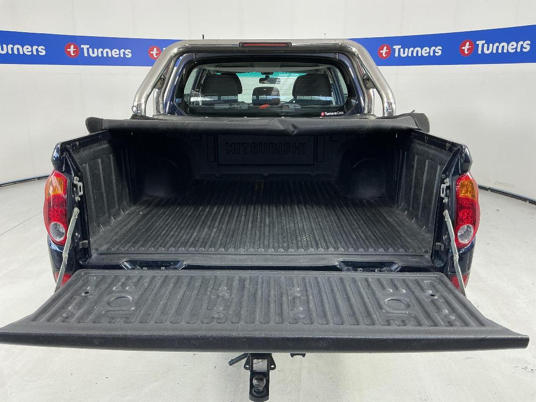 Photo '14' of Mitsubishi Triton Photo '14' of Mitsubishi Triton