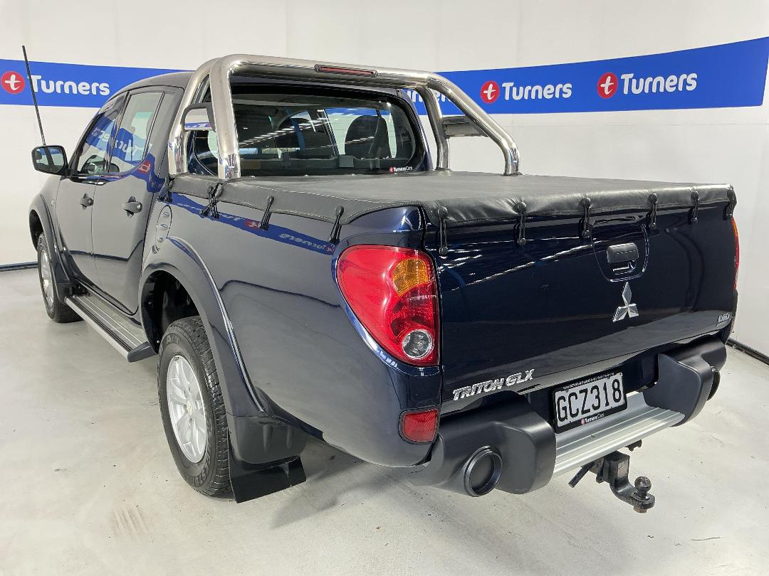 Photo '5' of Mitsubishi Triton Photo '5' of Mitsubishi Triton