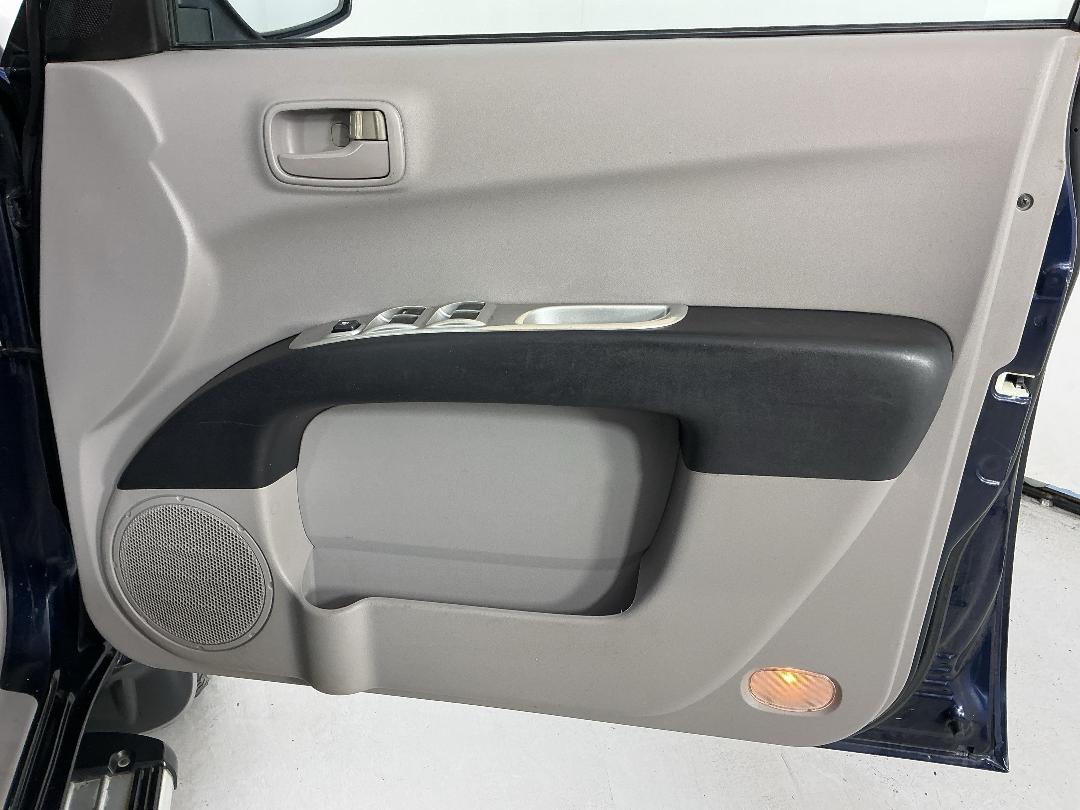 Photo '15' of Mitsubishi Triton Photo '15' of Mitsubishi Triton