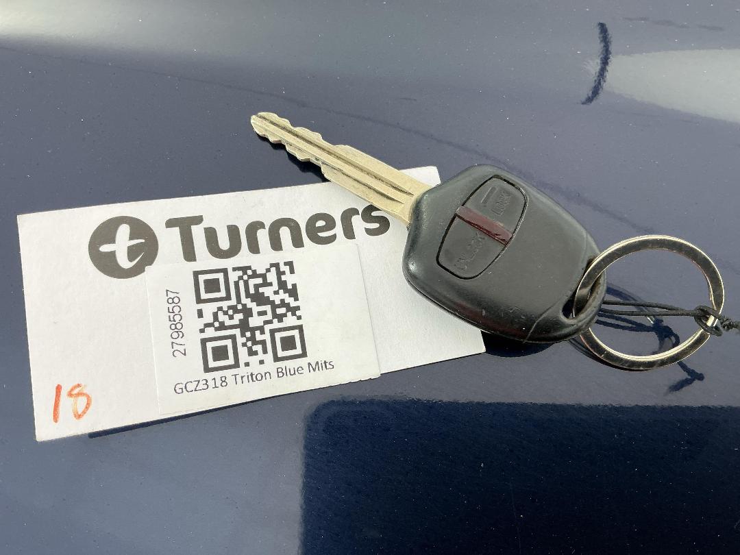 Photo '22' of Mitsubishi Triton Photo '22' of Mitsubishi Triton