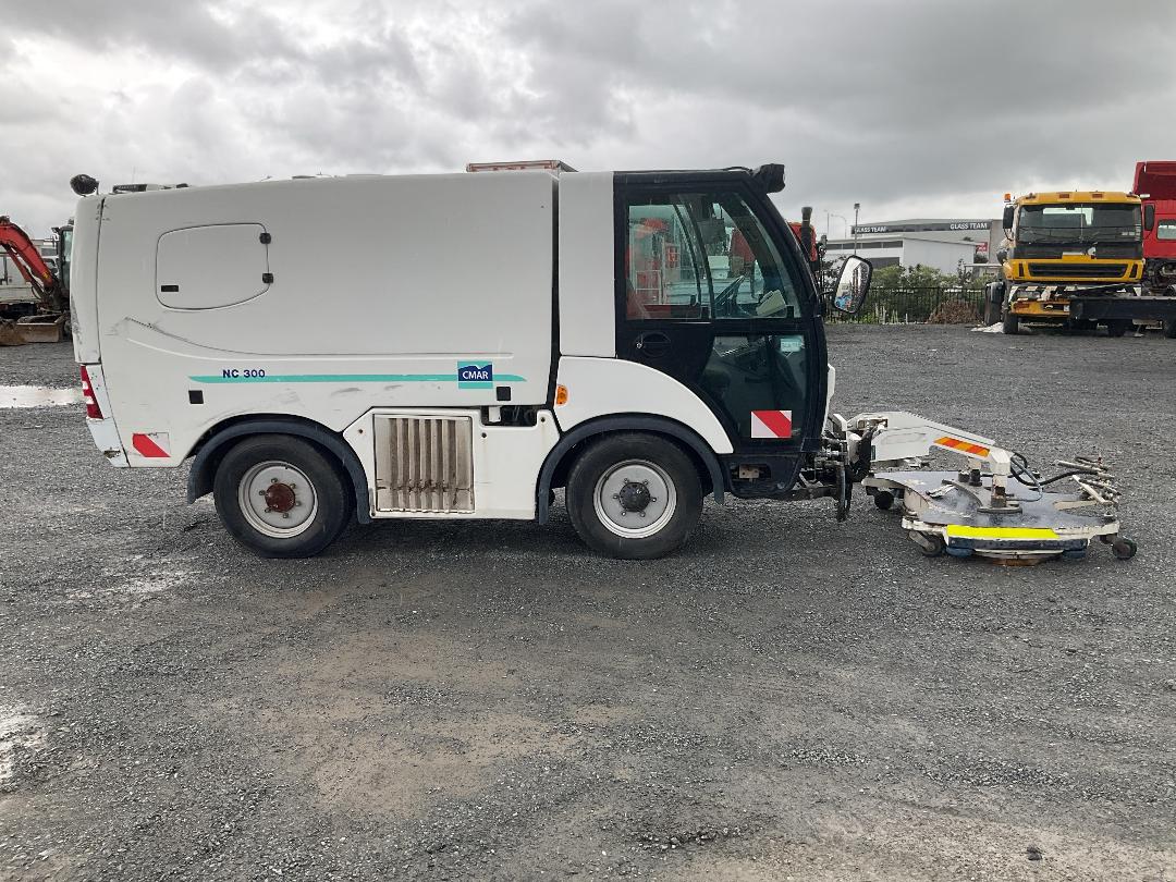 Photo '3' of Mobile Machine CMAR Sweeper