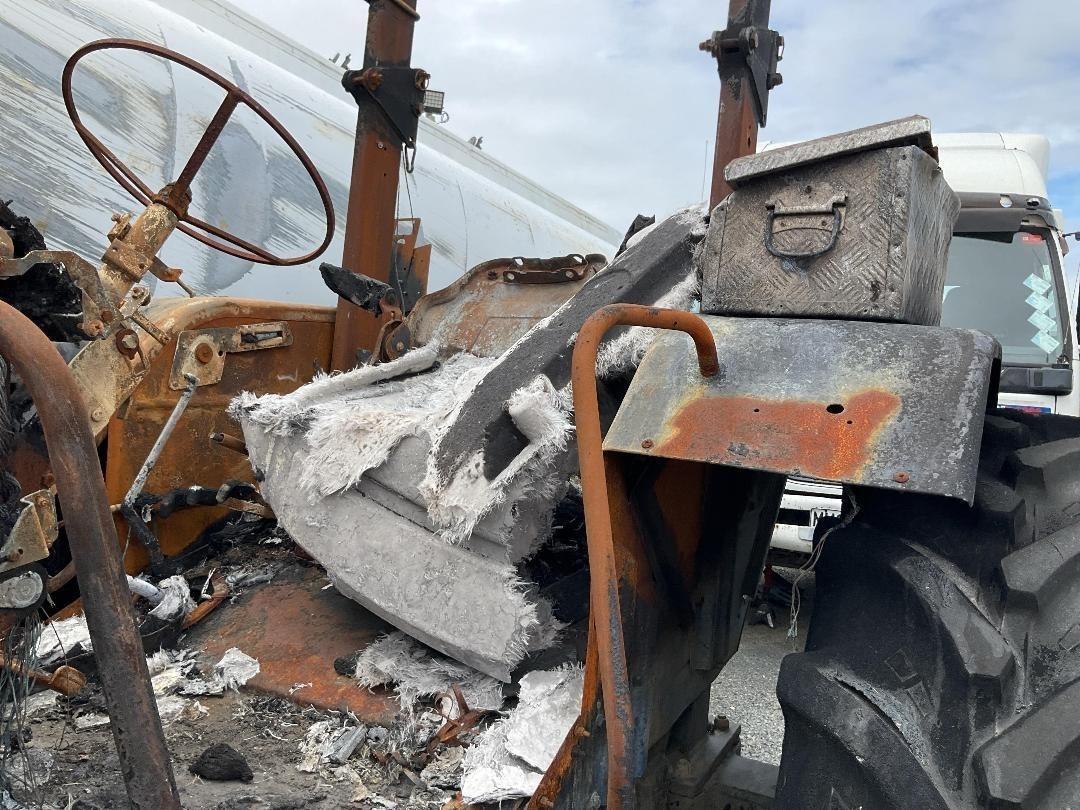 Photo '9' of New Holland T5050 Tractor