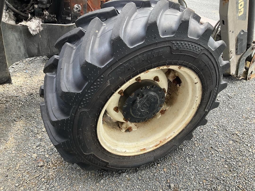 Photo '30' of New Holland T5050 Tractor