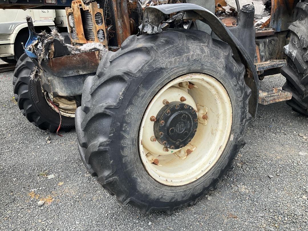 Photo '31' of New Holland T5050 Tractor