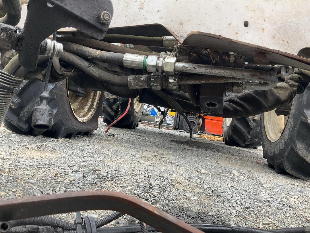 Photo '15' of New Holland T5050 Tractor