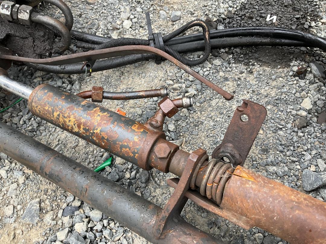 Photo '13' of New Holland T5050 Tractor