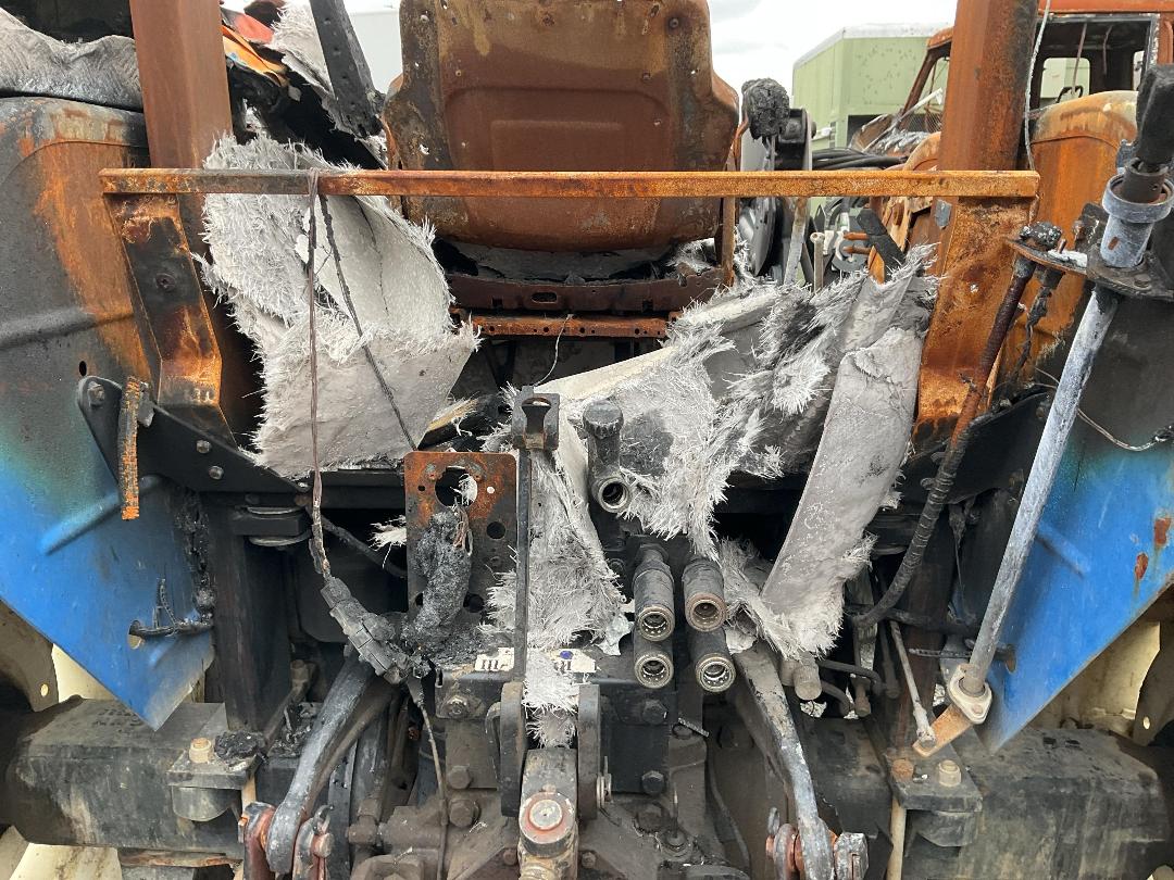 Photo '26' of New Holland T5050 Tractor