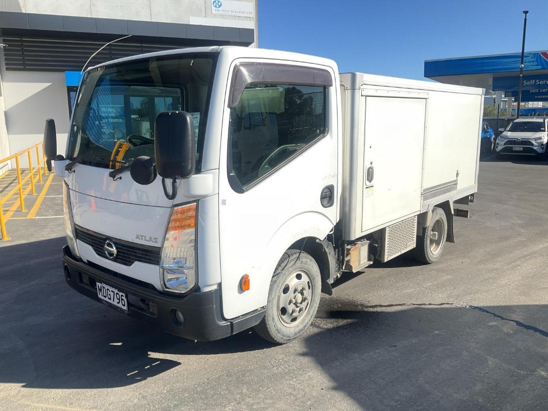 Photo '10' of Nissan Atlas Chiller Photo '10' of Nissan Atlas Chiller