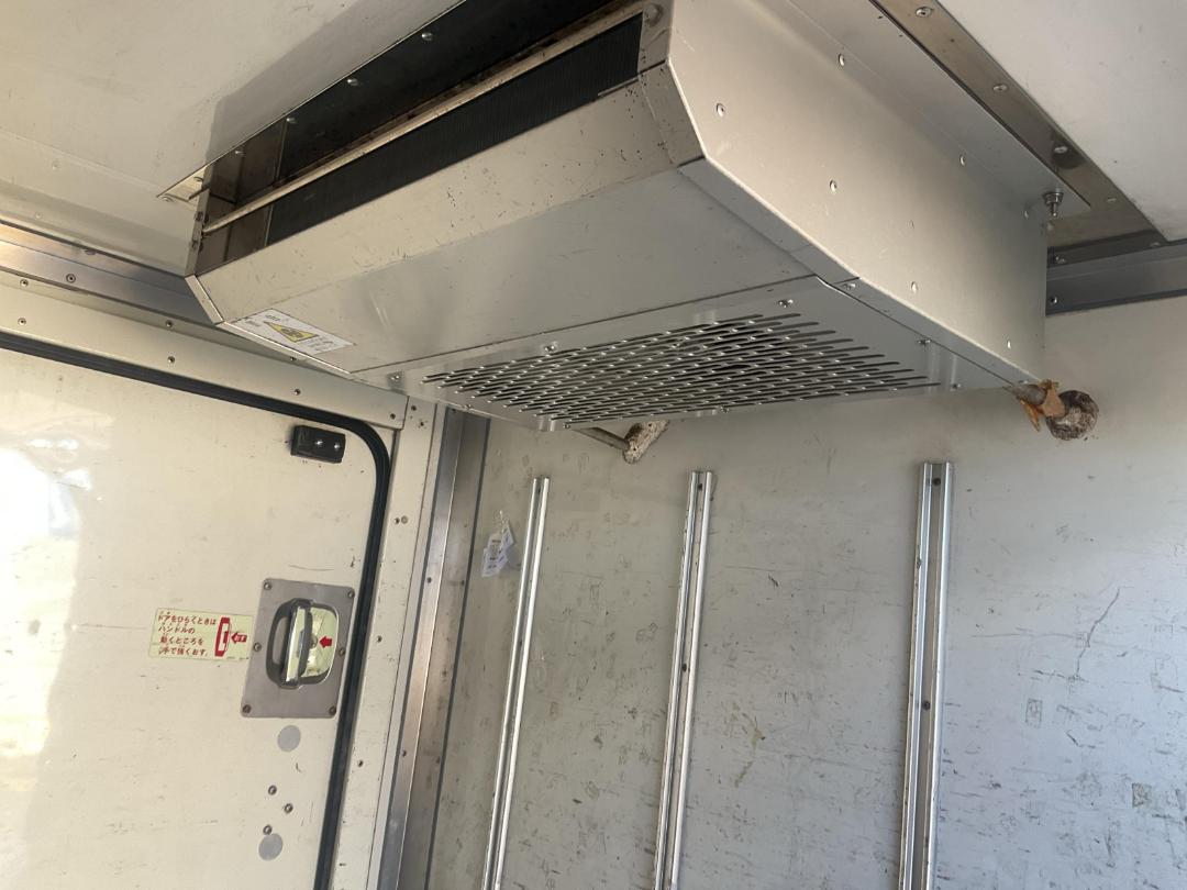 Photo '24' of Nissan Atlas Chiller Photo '24' of Nissan Atlas Chiller