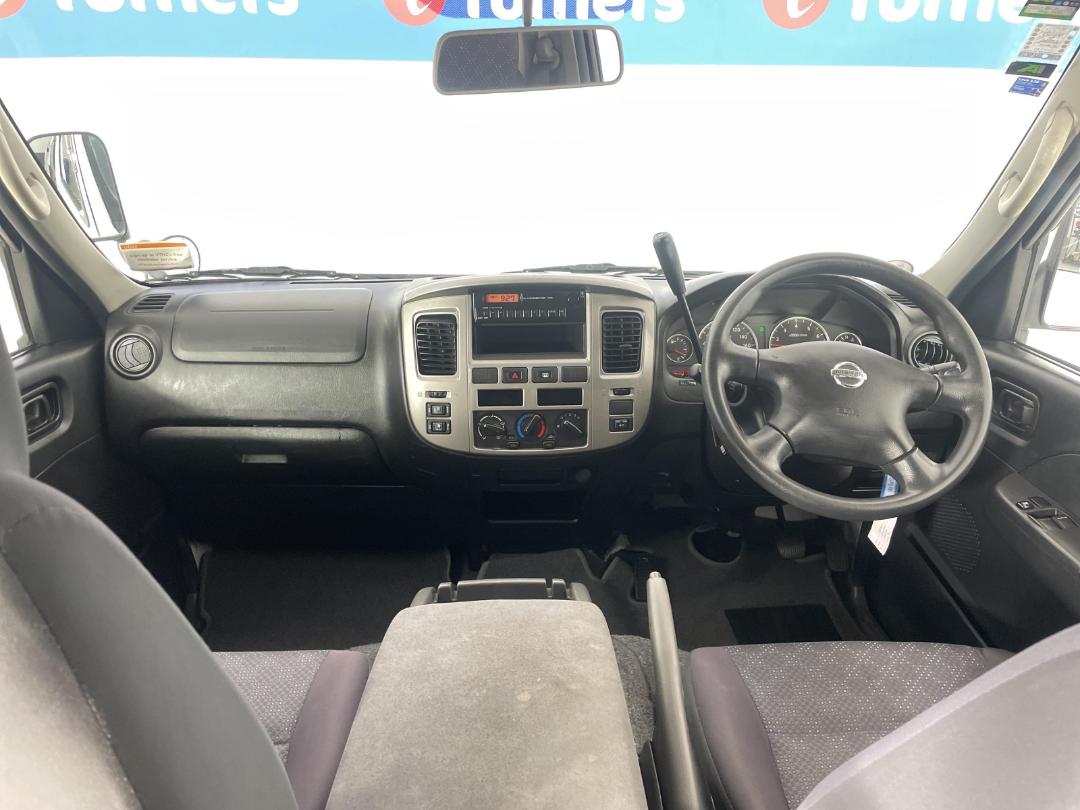 Photo '17' of Nissan Caravan Photo '17' of Nissan Caravan