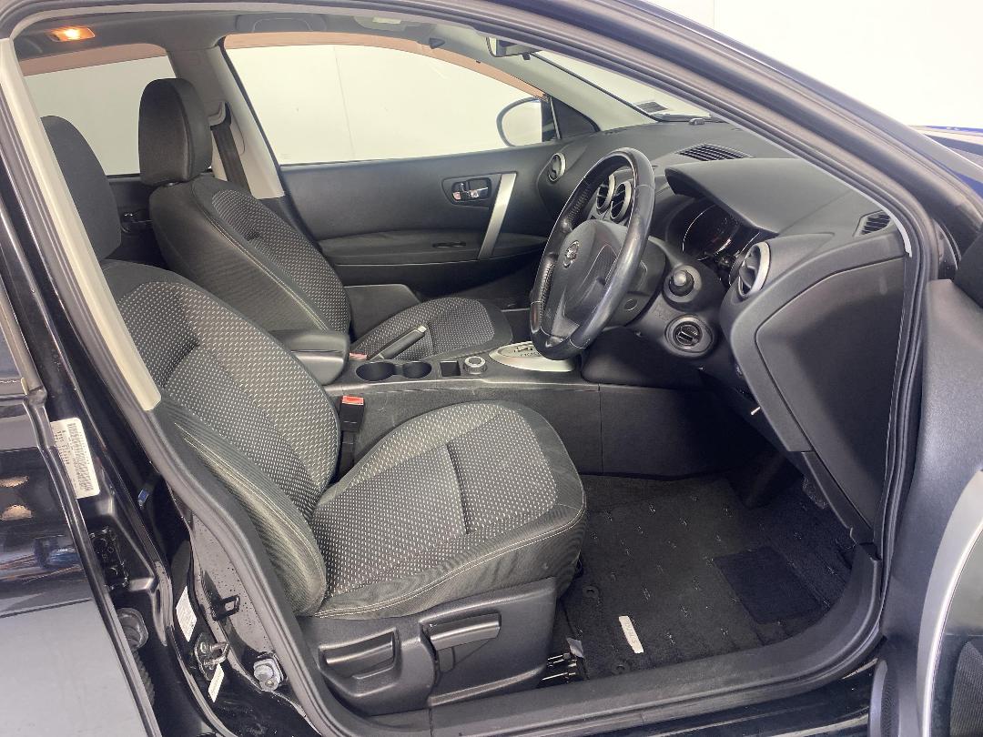 Photo '16' of Nissan Dualis