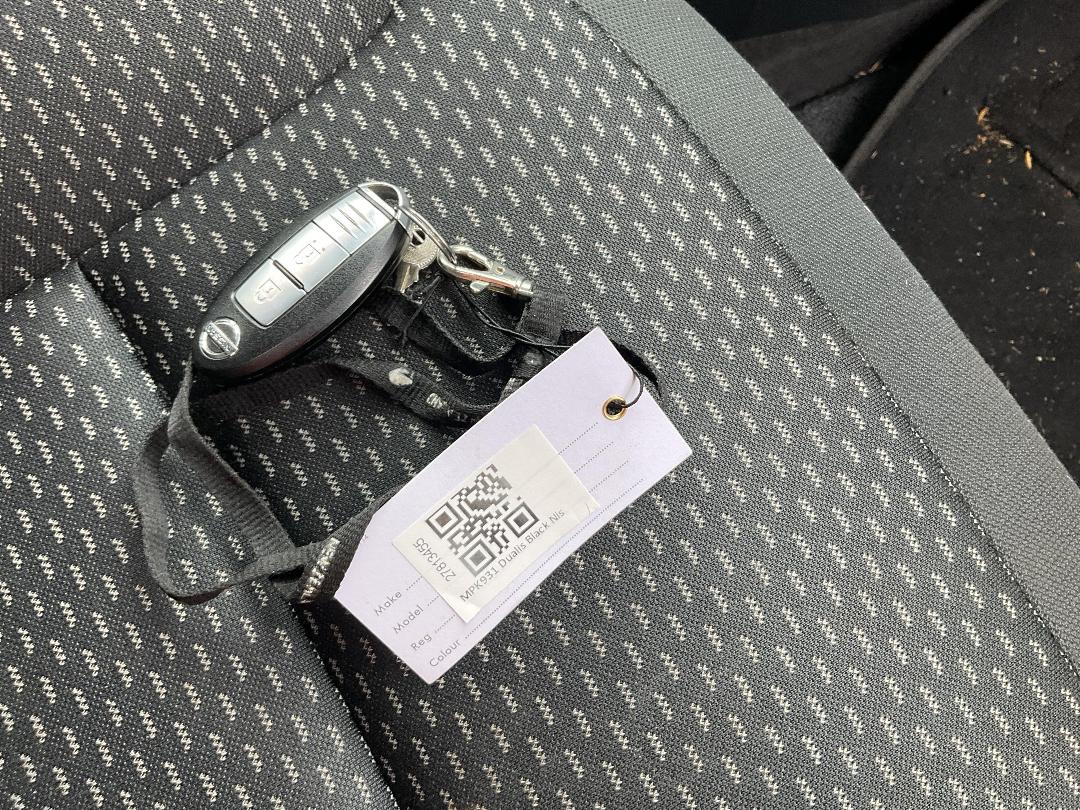 Photo '15' of Nissan Dualis