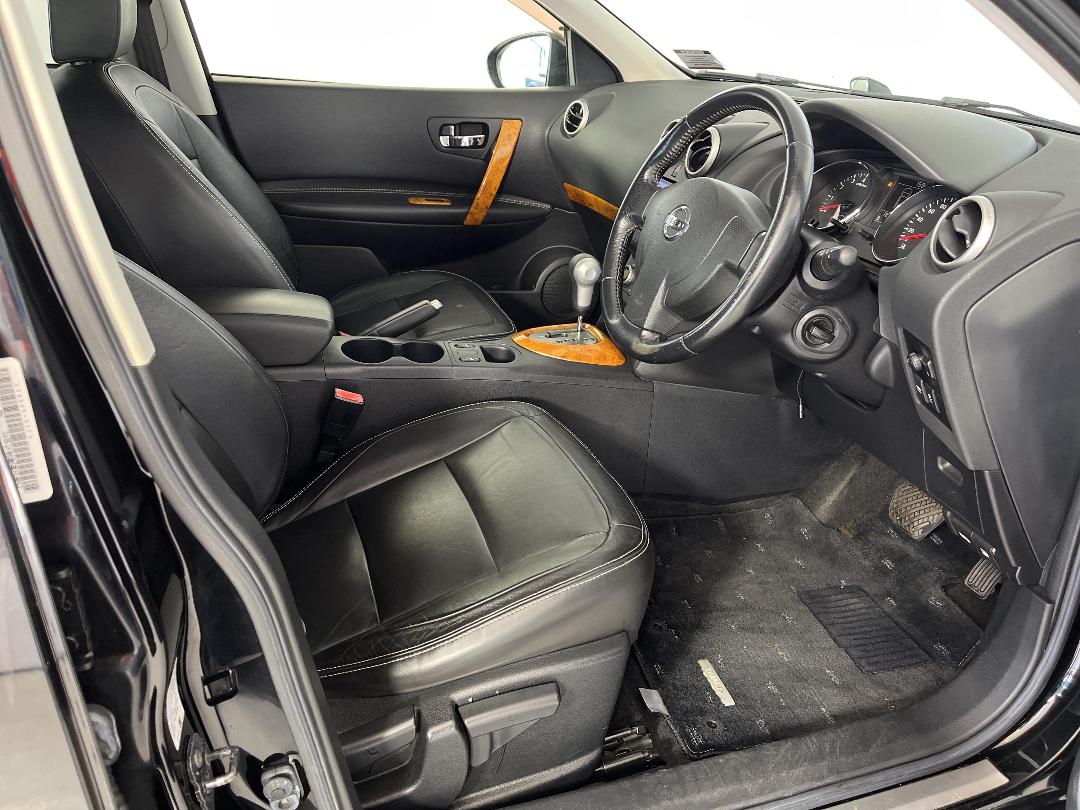 Photo '16' of Nissan Dualis