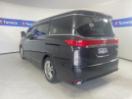 Thumbnail '5' of Nissan Elgrand