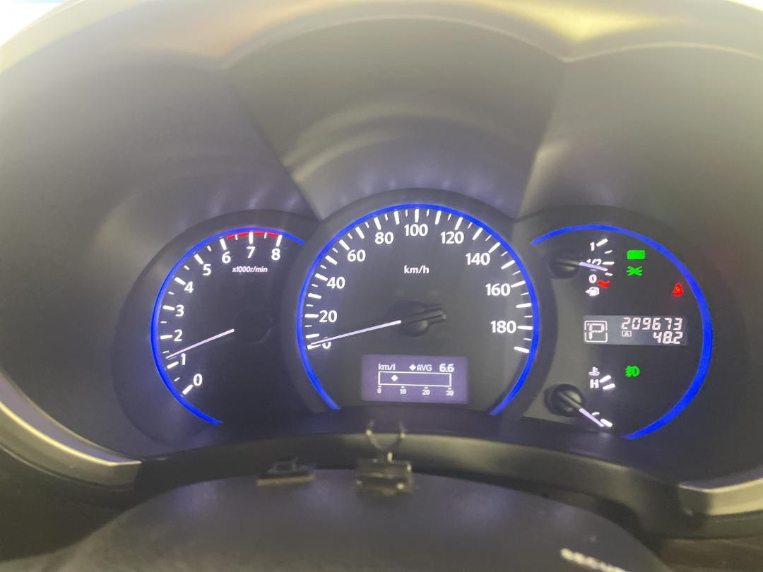 Photo '21' of Nissan Elgrand Photo '21' of Nissan Elgrand