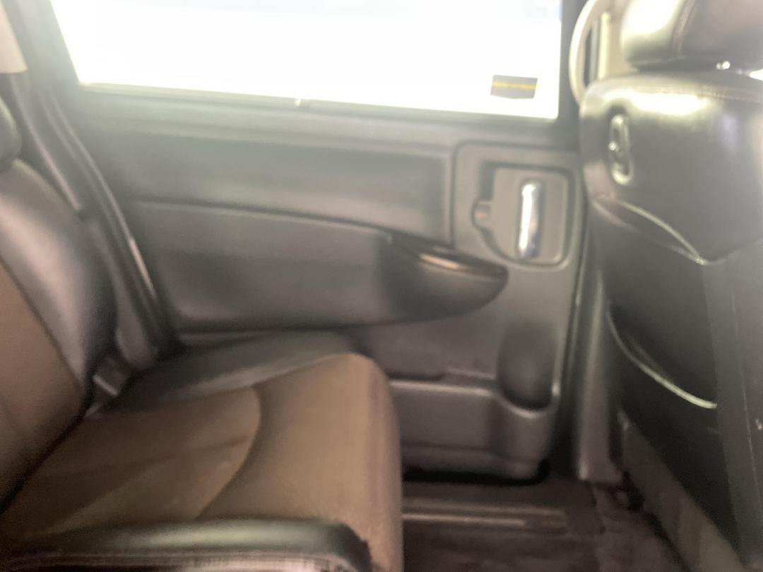 Photo '19' of Nissan Elgrand Photo '19' of Nissan Elgrand