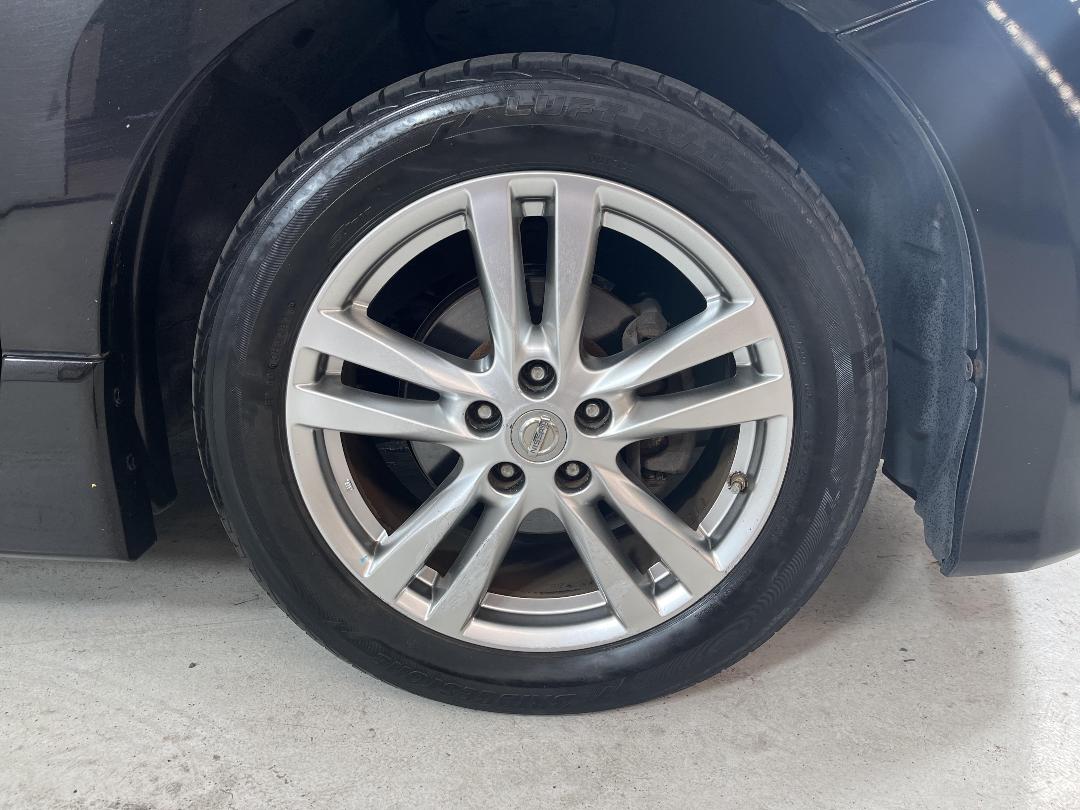 Photo '9' of Nissan Elgrand Photo '9' of Nissan Elgrand