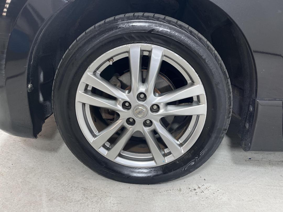 Photo '10' of Nissan Elgrand Photo '10' of Nissan Elgrand