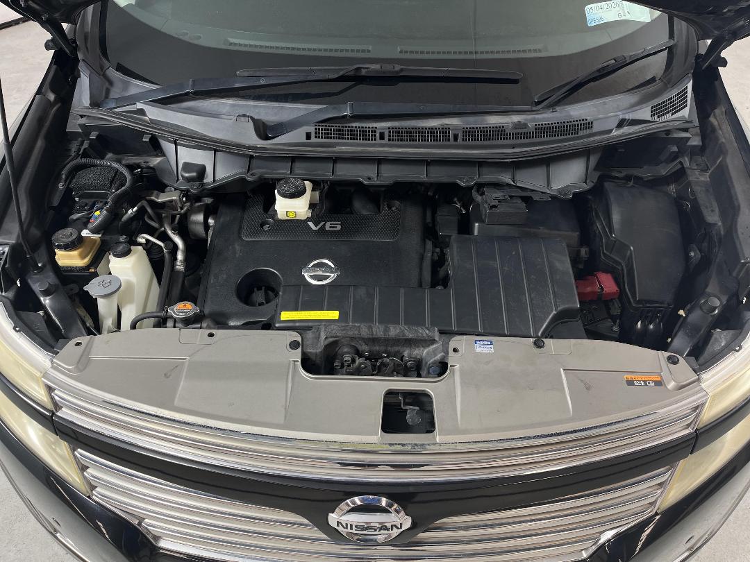 Photo '13' of Nissan Elgrand Photo '13' of Nissan Elgrand