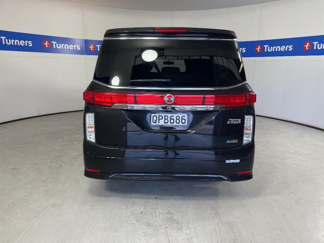 Photo '6' of Nissan Elgrand Photo '6' of Nissan Elgrand