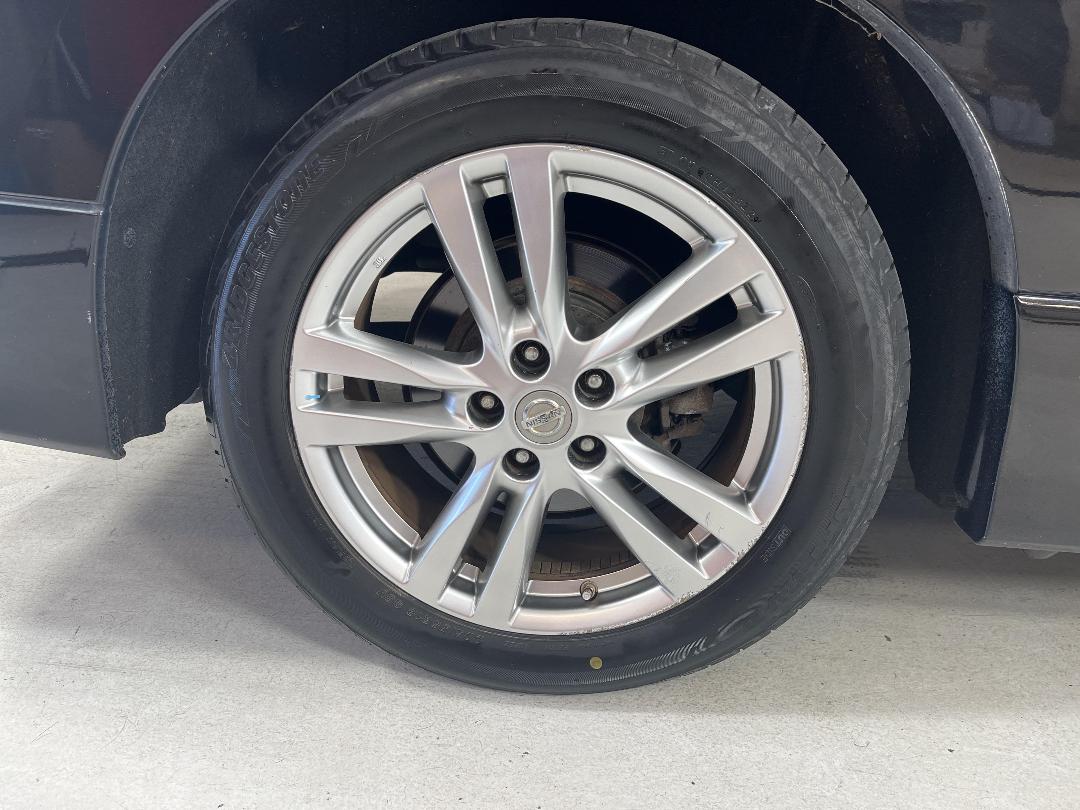 Photo '12' of Nissan Elgrand Photo '12' of Nissan Elgrand