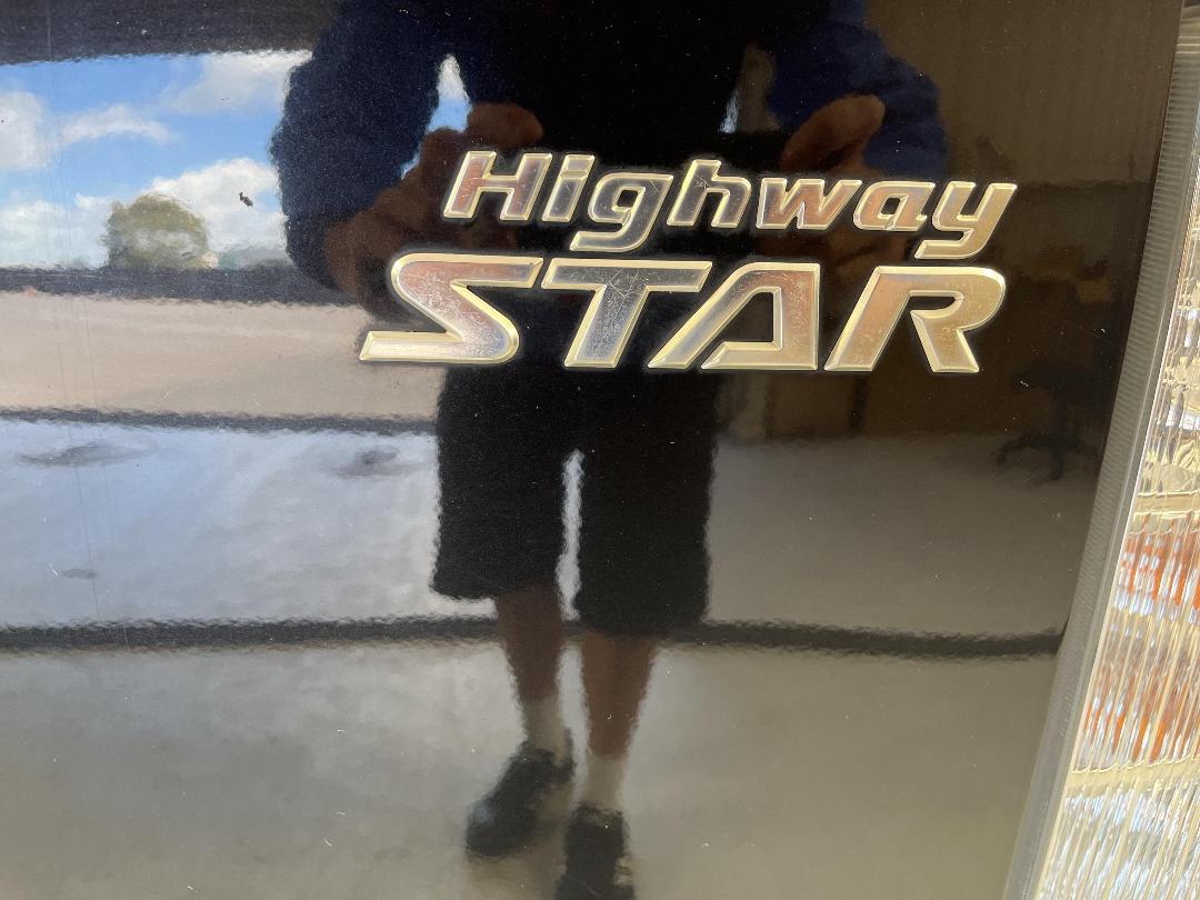 Photo '23' of Nissan Elgrand Photo '23' of Nissan Elgrand