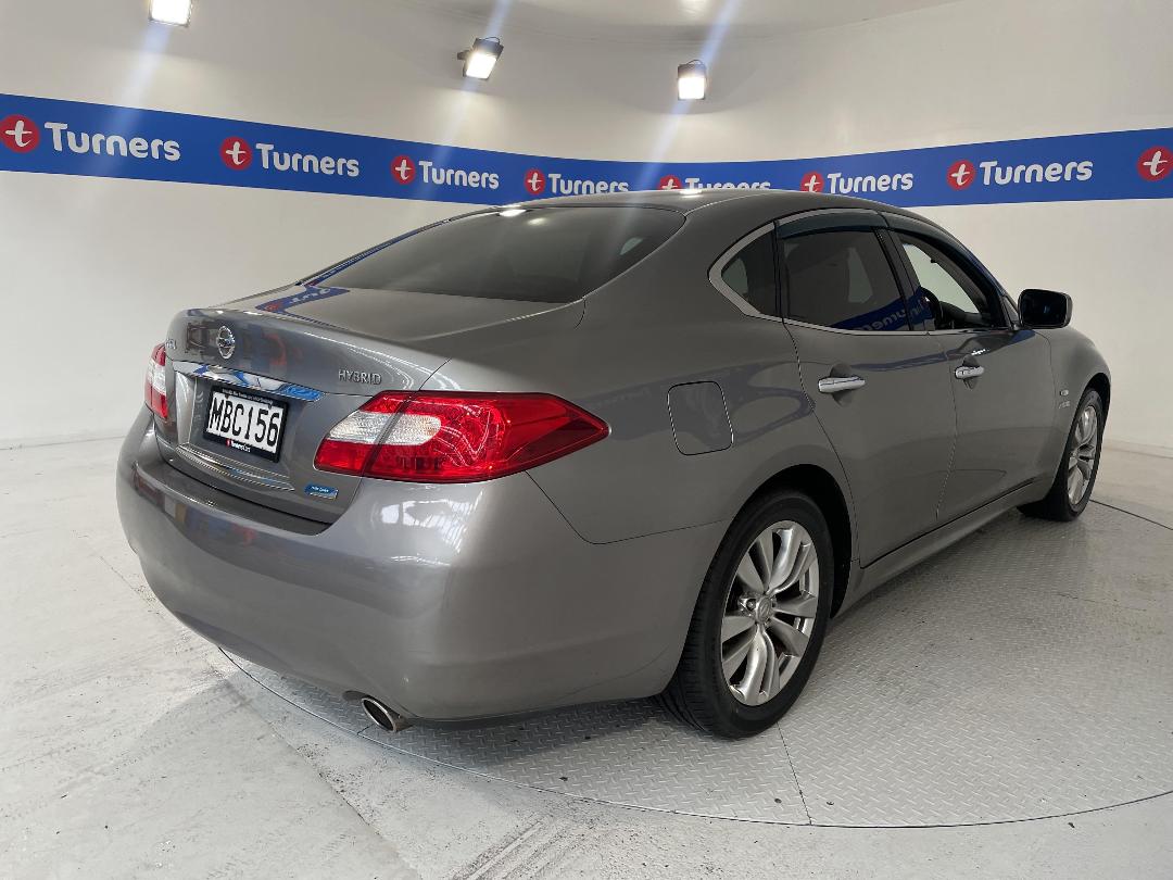 Photo '7' of Nissan Fuga