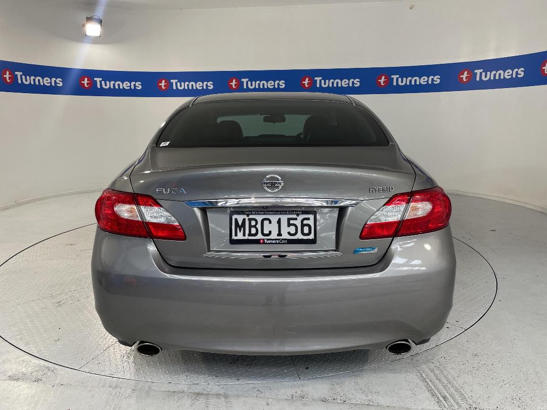 Photo '6' of Nissan Fuga