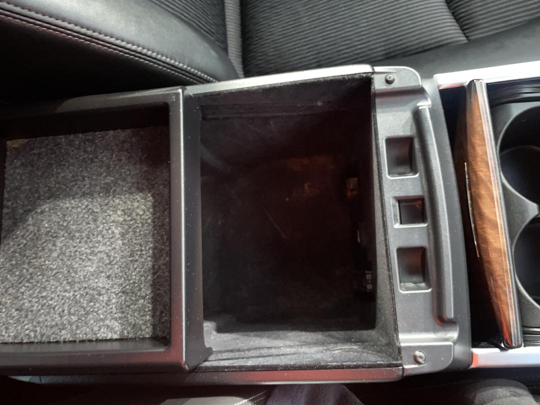 Photo '30' of Nissan Fuga