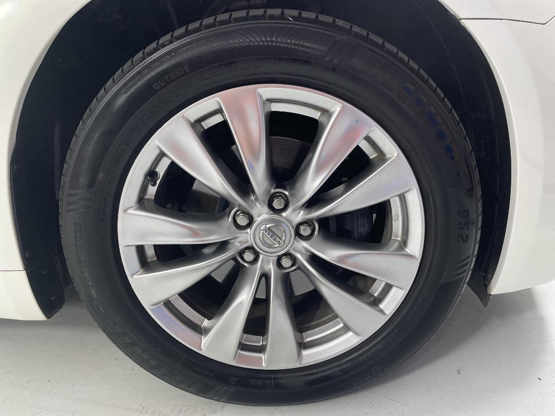 Photo '9' of Nissan Fuga Photo '9' of Nissan Fuga