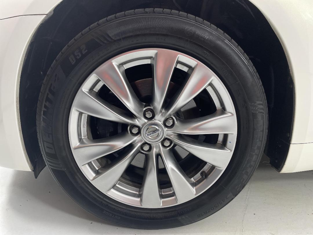 Photo '10' of Nissan Fuga Photo '10' of Nissan Fuga