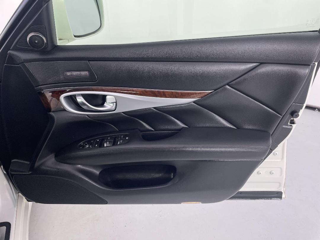 Photo '15' of Nissan Fuga Photo '15' of Nissan Fuga