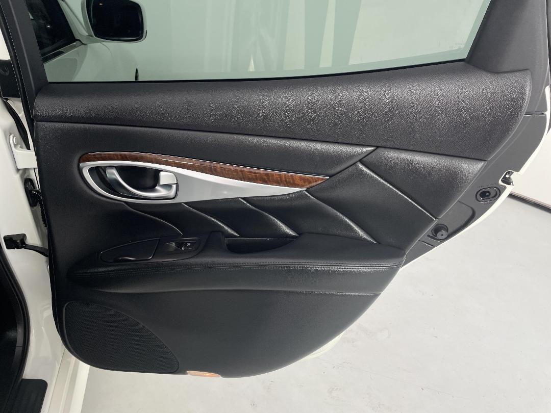 Photo '19' of Nissan Fuga Photo '19' of Nissan Fuga