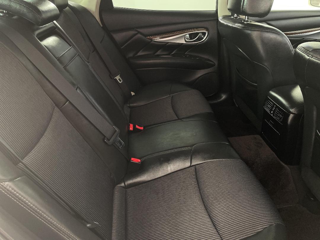 Photo '20' of Nissan Fuga Photo '20' of Nissan Fuga