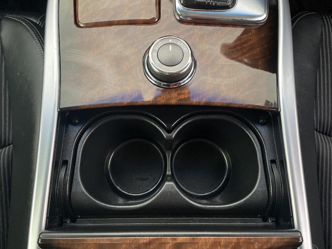 Photo '23' of Nissan Fuga Photo '23' of Nissan Fuga