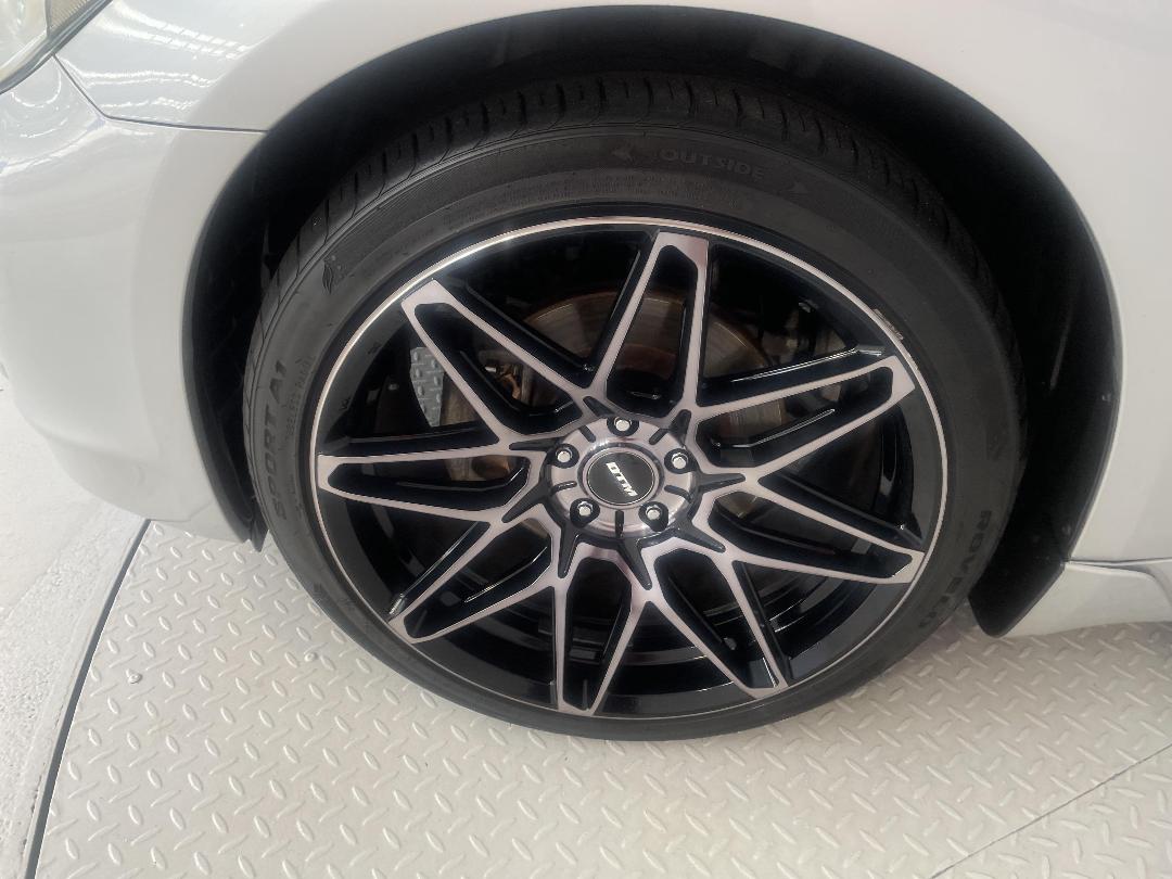 Photo '10' of Nissan Fuga