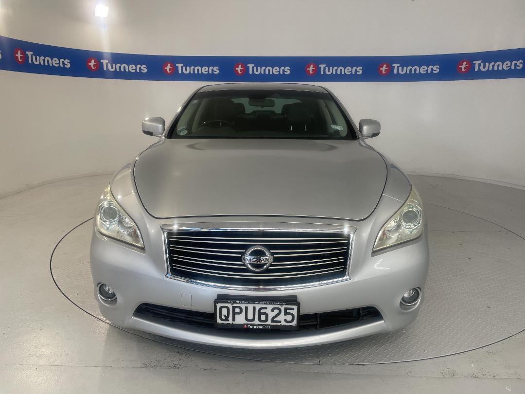 Photo '2' of Nissan Fuga