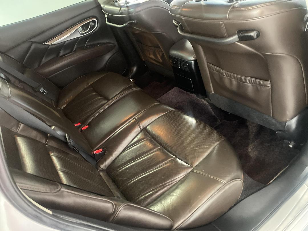 Photo '20' of Nissan Fuga