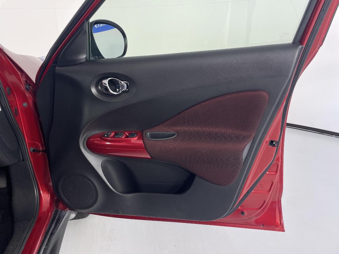 Photo '15' of Nissan Juke Photo '15' of Nissan Juke