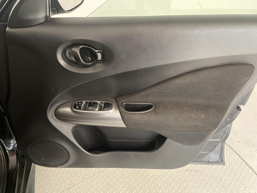 Photo '13' of Nissan Juke