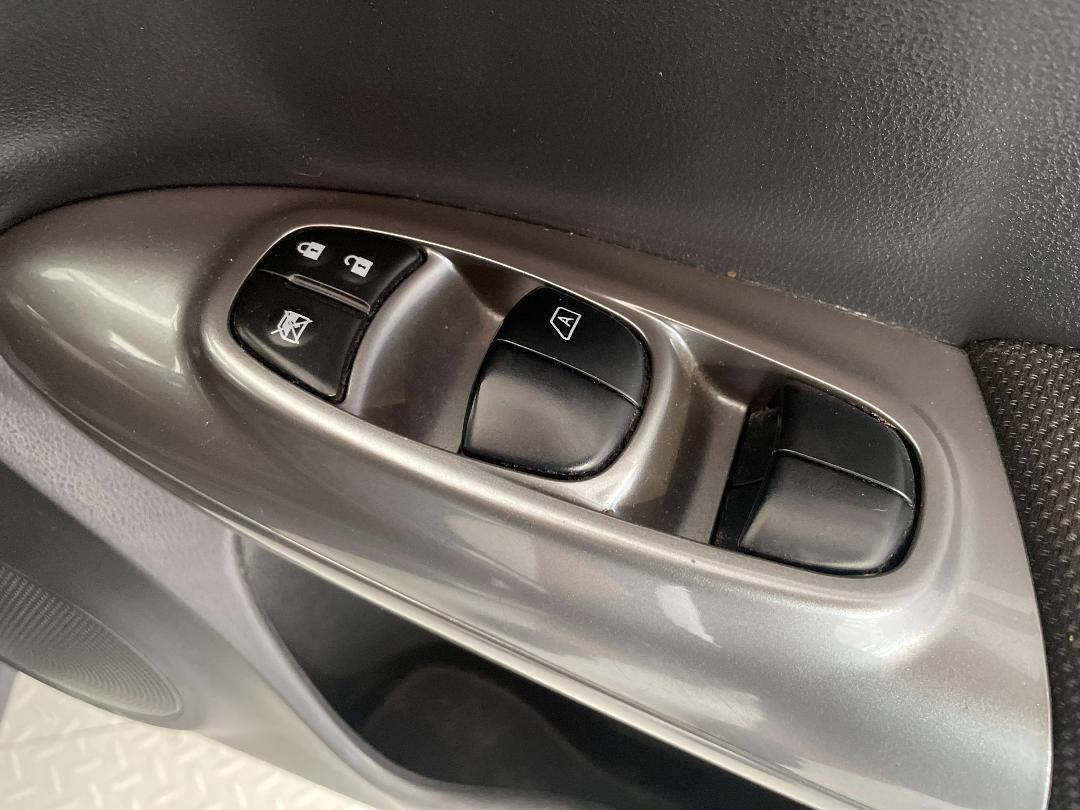 Photo '21' of Nissan Juke