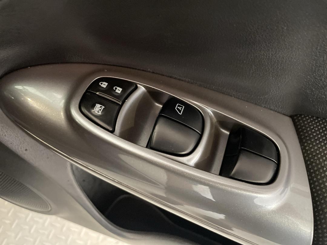 Photo '23' of Nissan Juke