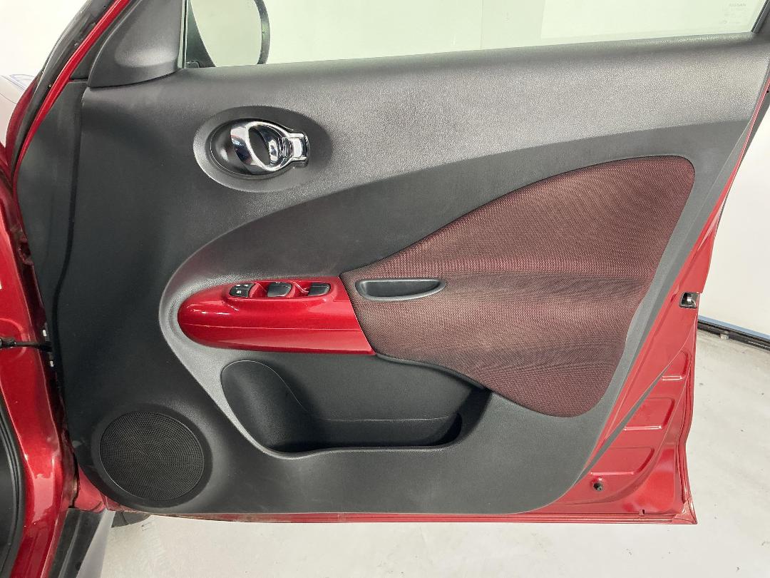 Photo '10' of Nissan Juke Photo '10' of Nissan Juke