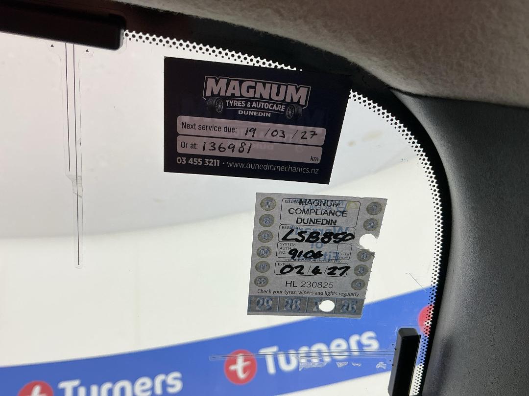 Photo '24' of Nissan Juke