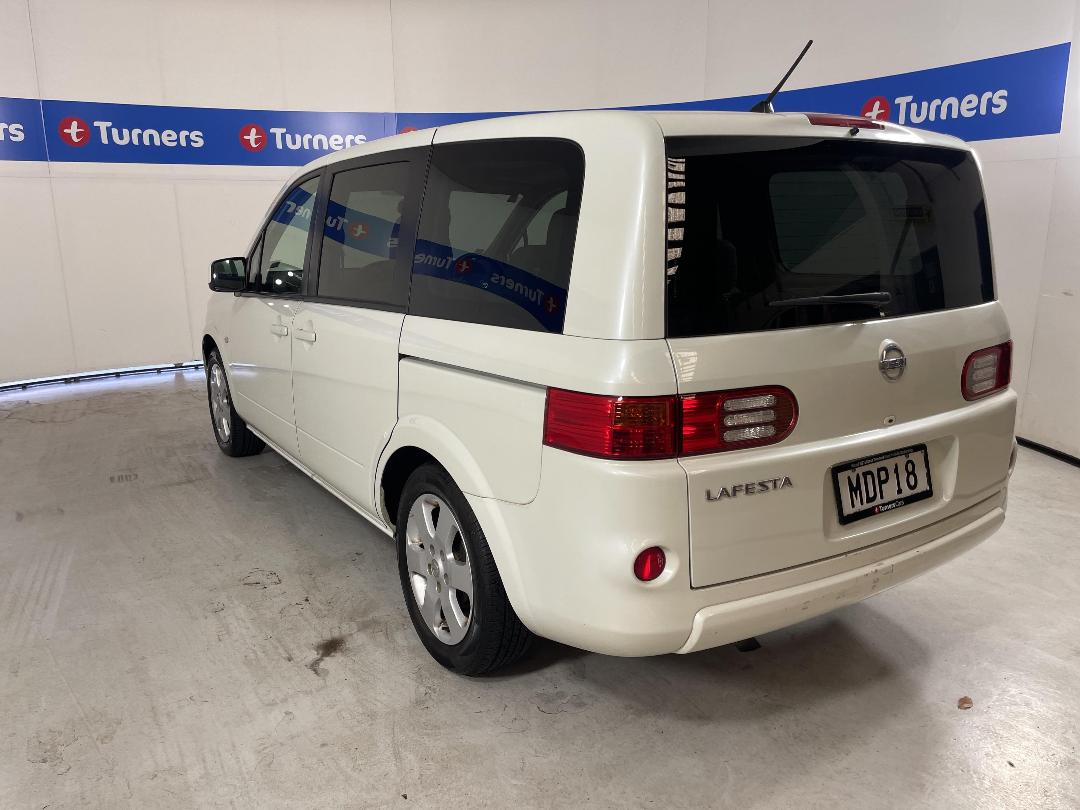 Photo '5' of Nissan Lafesta Photo '5' of Nissan Lafesta