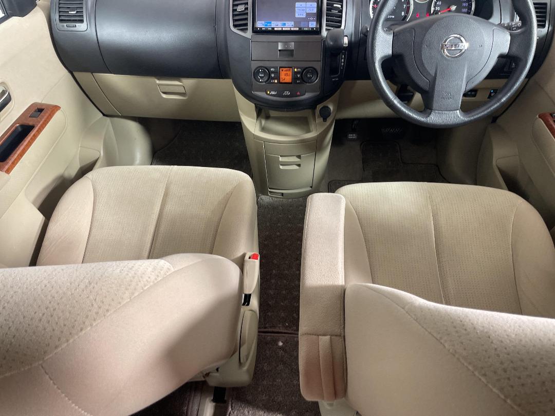 Photo '18' of Nissan Lafesta Photo '18' of Nissan Lafesta